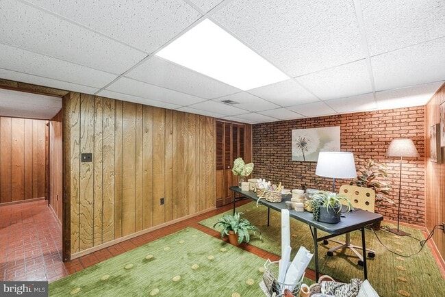 Building Photo - 5308 Hexagon Pl