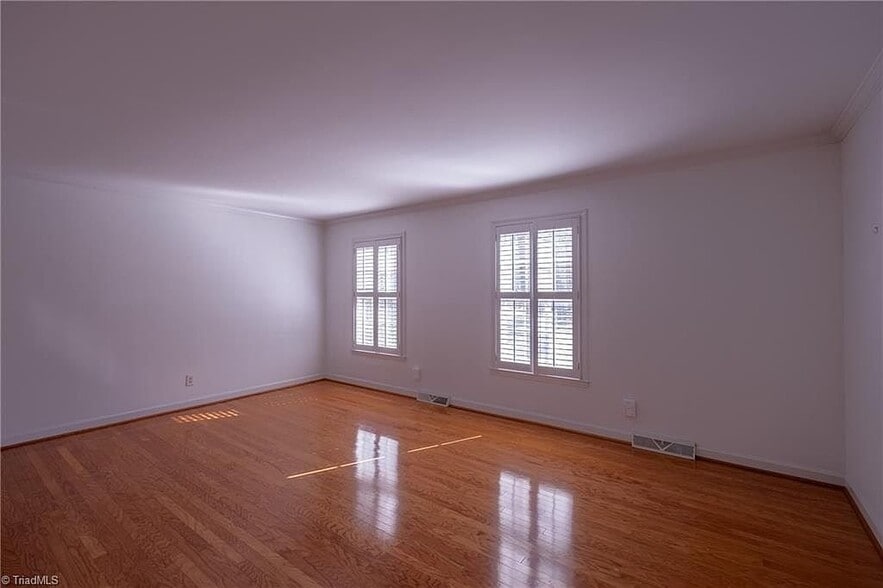 Building Photo - 991 Anglin Mill Rd