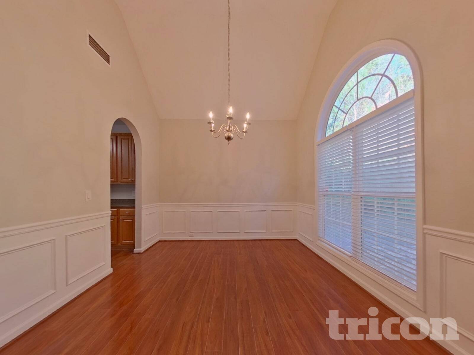 Building Photo - 3050 Lost Cabin Pl