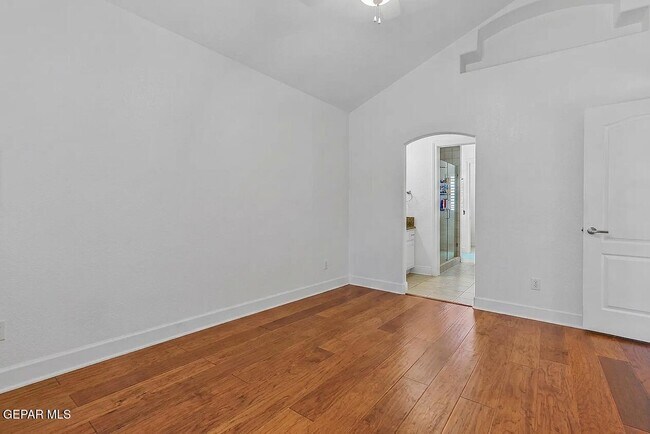 Building Photo - 6528 Calle Placido Dr