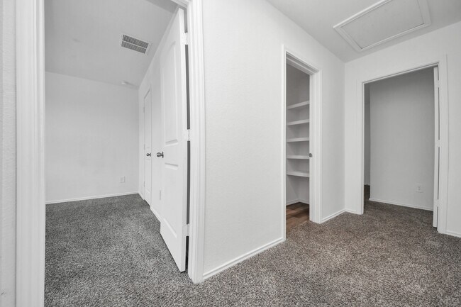 Building Photo - 1123 Tempranillo Wy