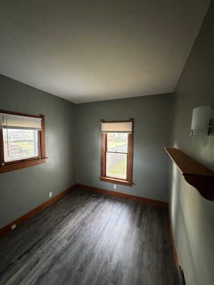 Building Photo - 1017 Heidelberg Rd