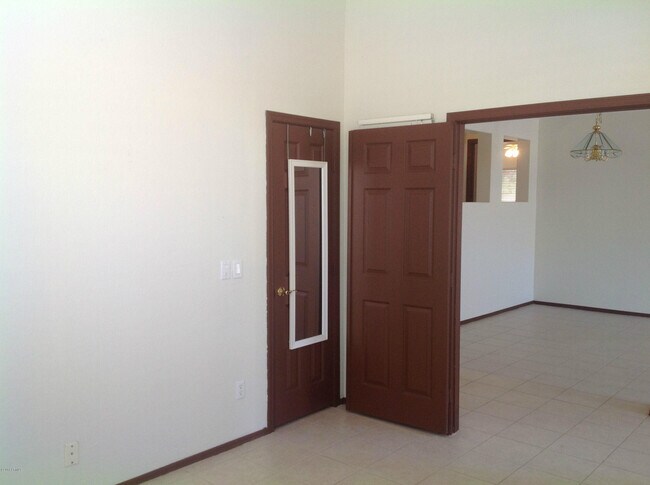 Building Photo - 14442 Agave Dr