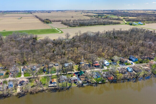 Building Photo - 3341 E 2059th Rd