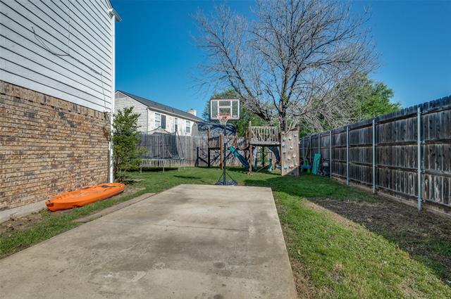 Building Photo - 3305 Oakdale Ct