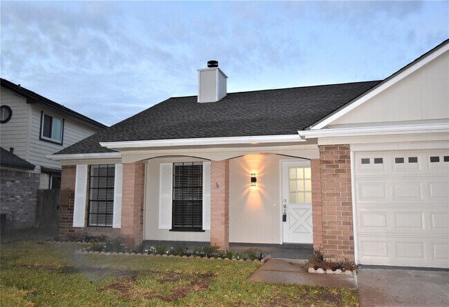 Building Photo - 18058 Brooknoll Dr