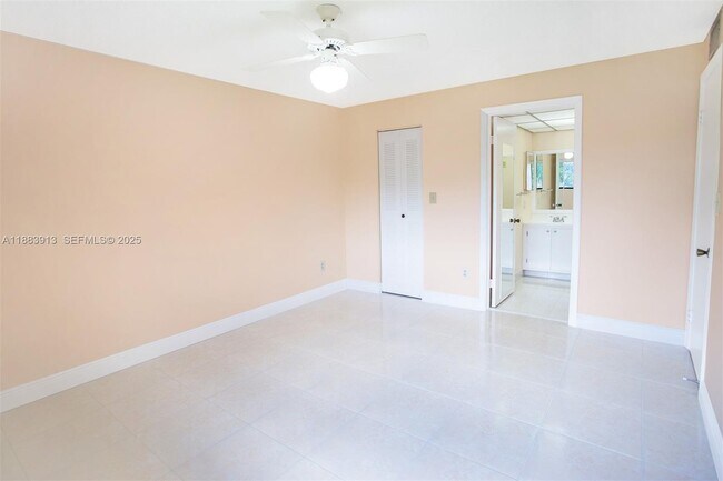 Building Photo - 9711 W McNab Rd