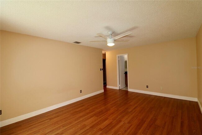 Building Photo - 10322 Manila Bay Dr