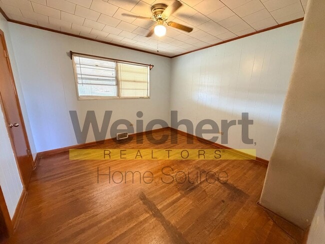 Building Photo - 4 bedroom, 3 bath country home