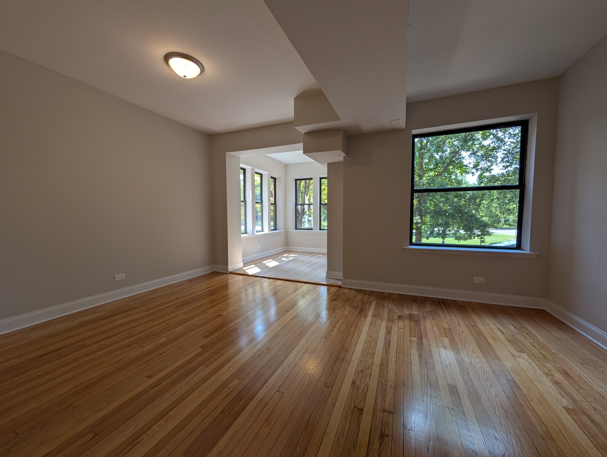 Building Photo - 2323 N Kedzie Blvd