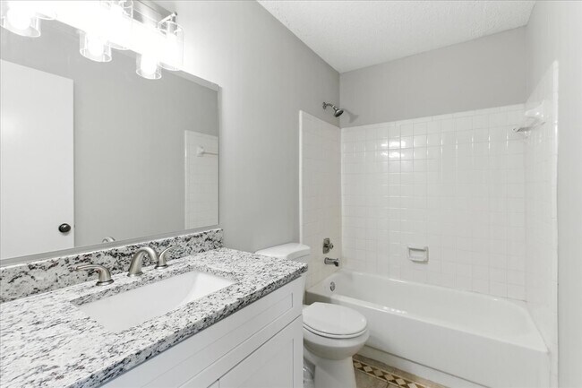 Building Photo - 17 Fair Haven Way