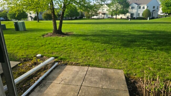 Building Photo - 1514 Meadowsedge Ln