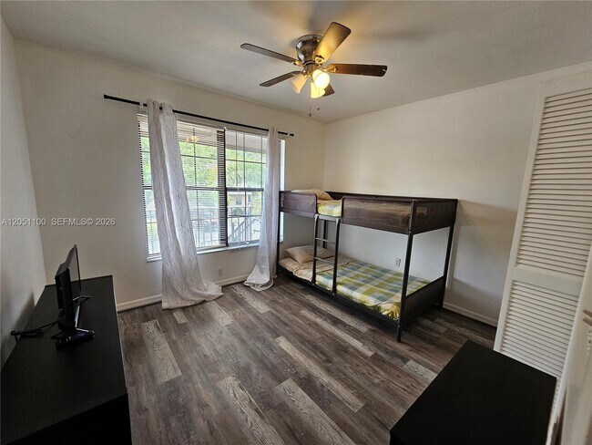 Building Photo - 5361 Treetops Dr