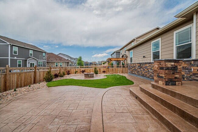 Building Photo - 6037 N Halifax Ct