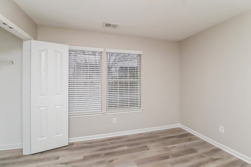 Building Photo - 418 Whitewater Way NW