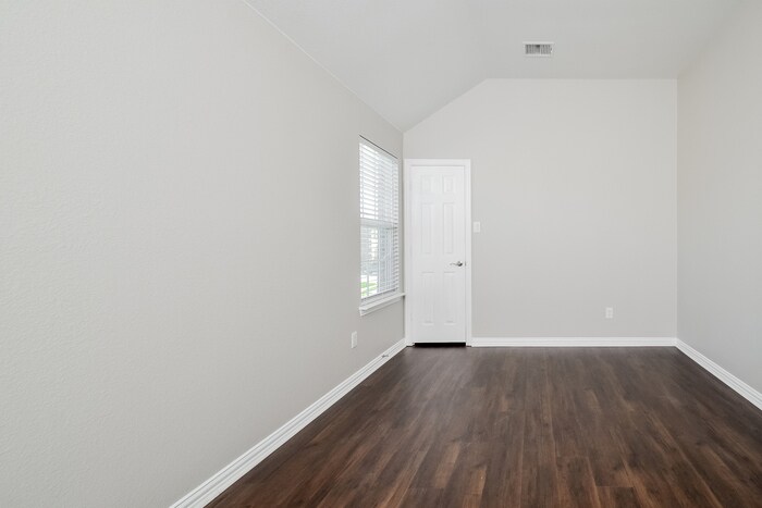 Building Photo - 2513 Appaloosa Ln