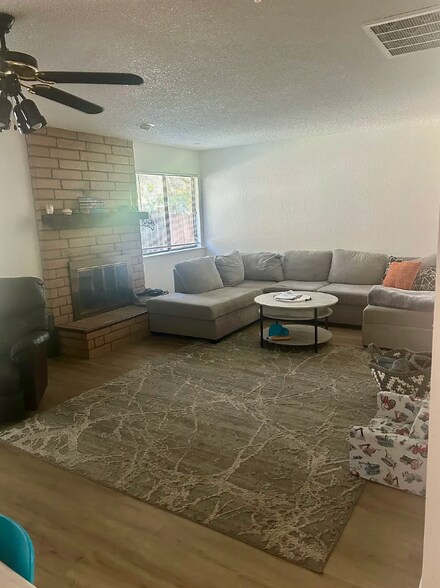 Building Photo - 8073 Treecrest Ave