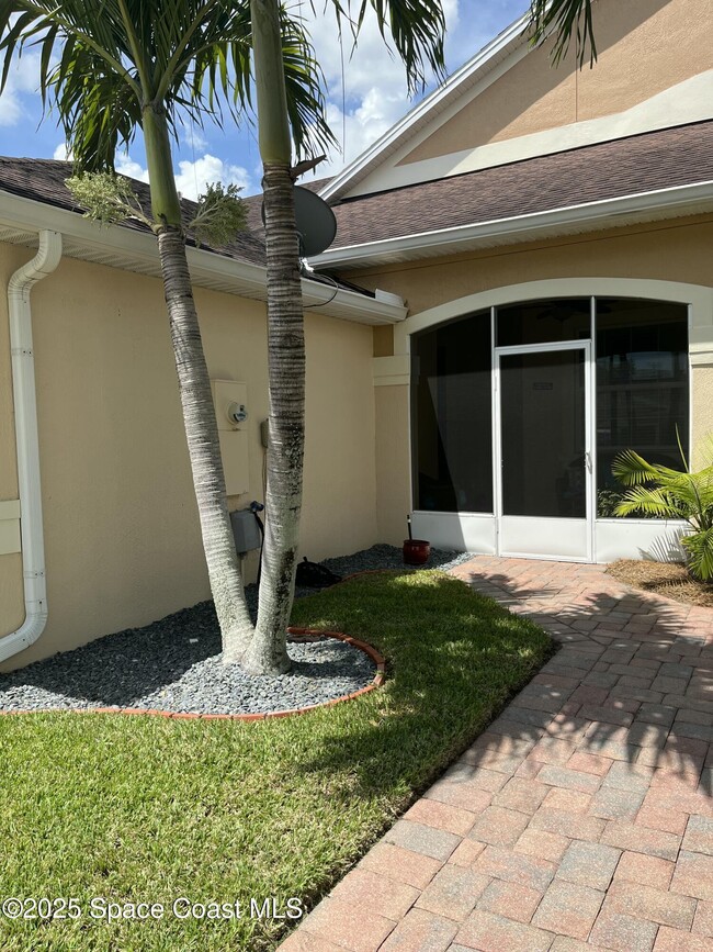 Building Photo - 5748 Tamarac Dr