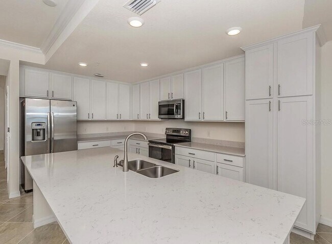 Building Photo - 920 Tidewater Shores Loop