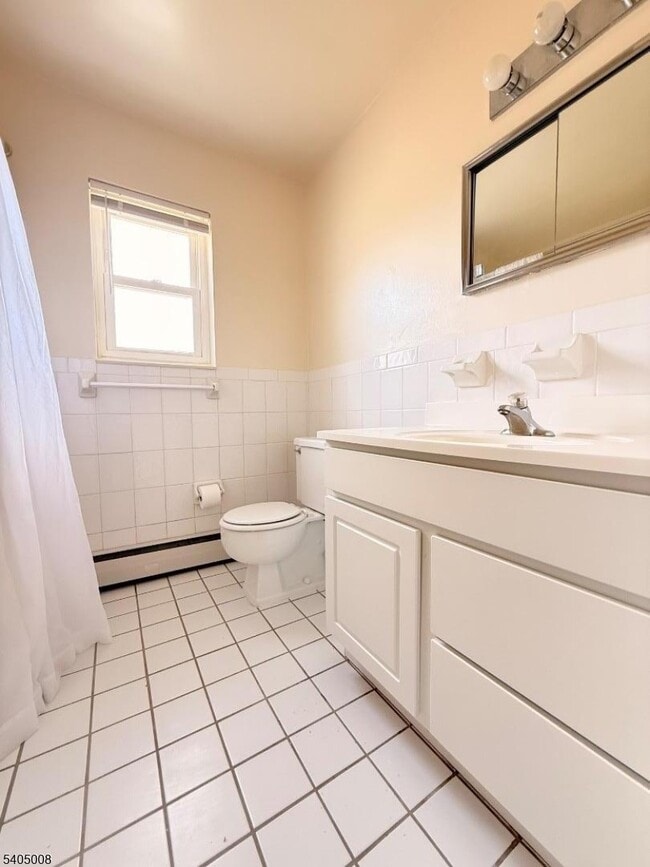 Building Photo - 12 Rustic Cir