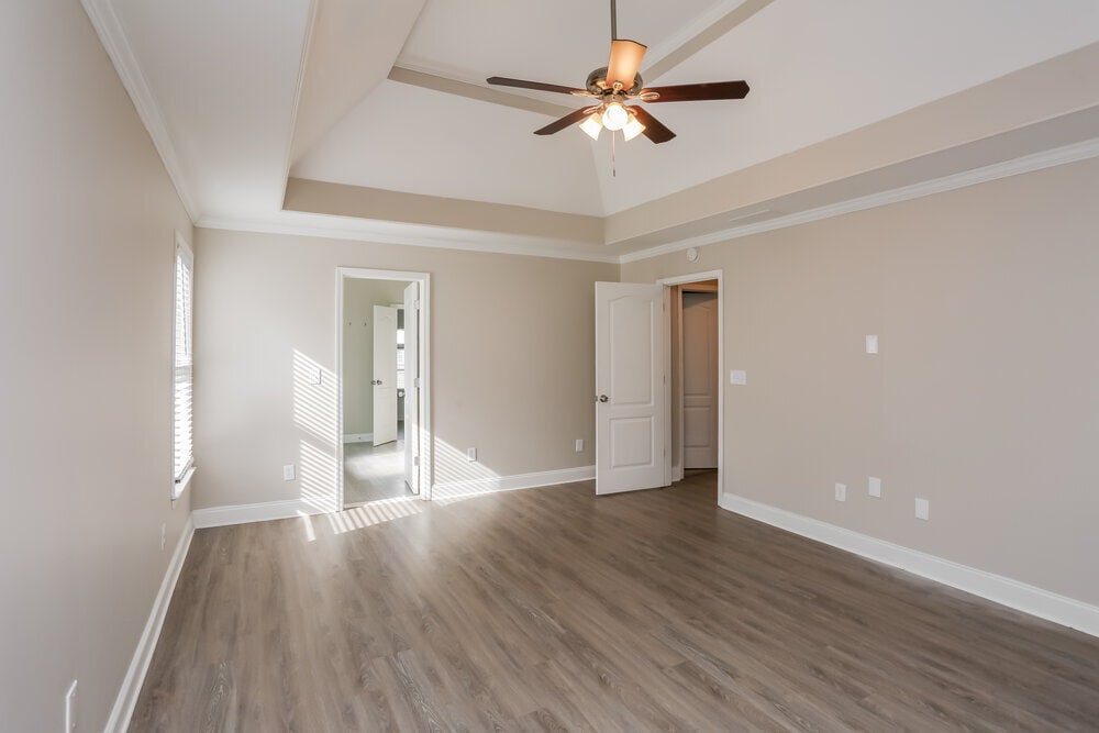 Building Photo - 870 Yankton Dr SW