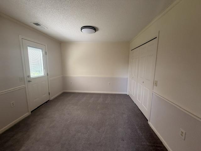 Building Photo - 140-B Rolling Oaks St.