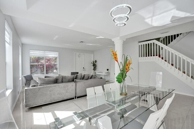 Building Photo - 16405 Diamond Head Dr