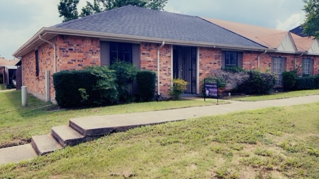 Building Photo - 66 W Mountain Creek Dr