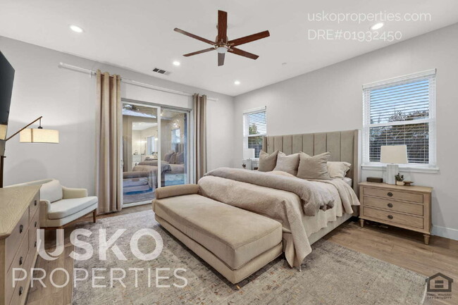 Building Photo - 103 Lazy Oak Ln