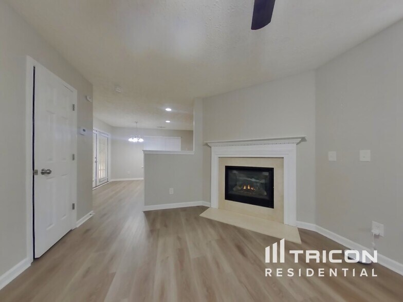 Building Photo - 218 Osmanthus Way