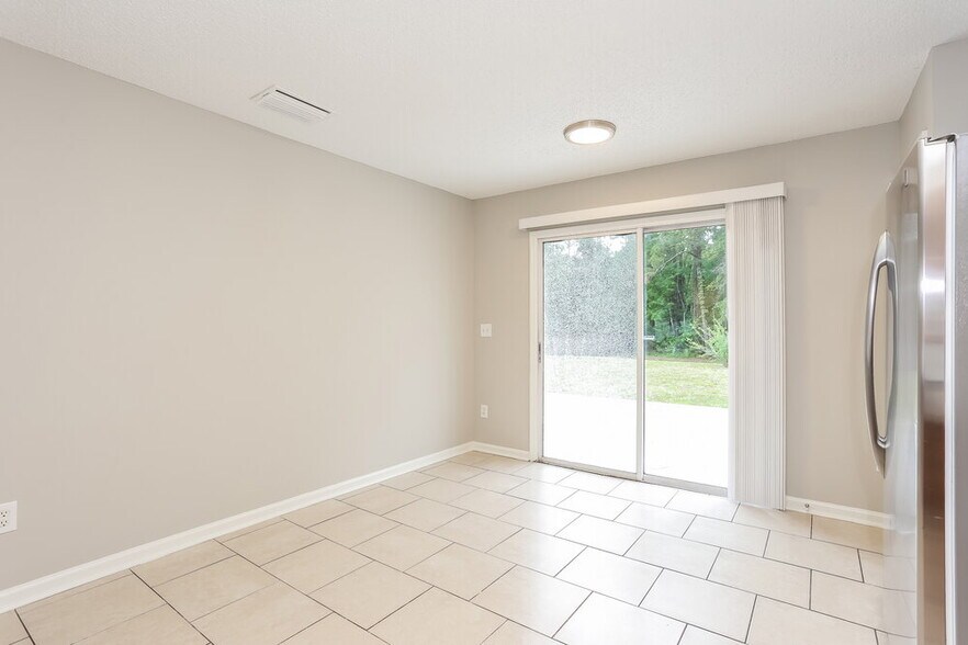 Building Photo - 5736 Birds Nest Ln