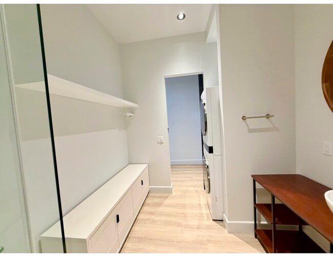 Building Photo - 2729 U St