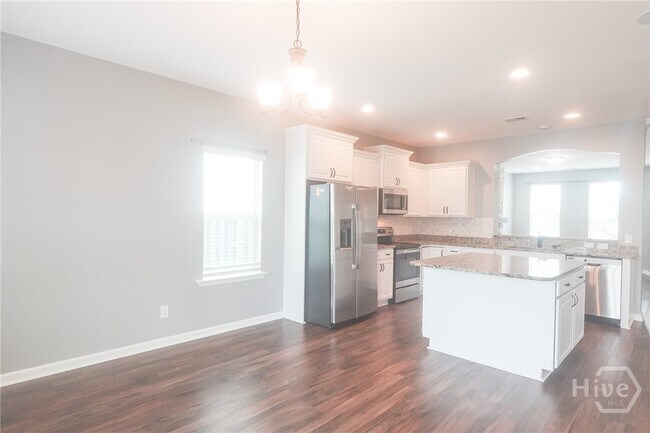 Building Photo - 70 Hazen Dr