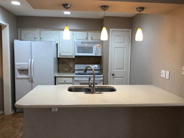 Building Photo - 7350 Kirby Dr