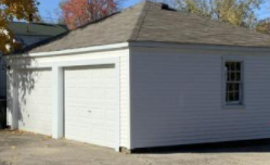 Shared Garage - 825 S Walnut St