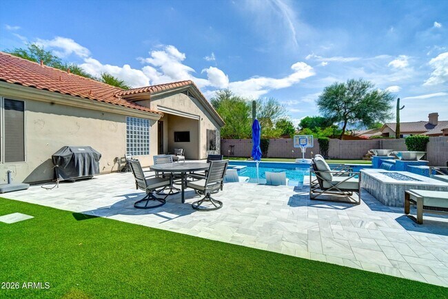 Building Photo - 9045 E Casitas Del Rio Dr