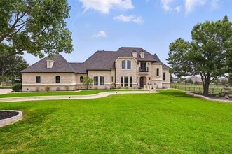 Building Photo - 1000 Van Zandt Ct