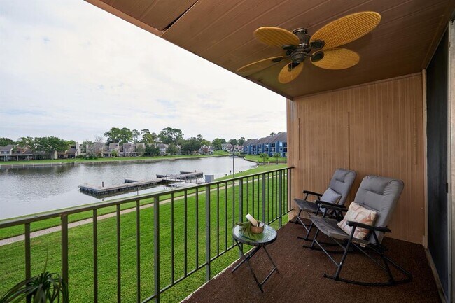 Primary Photo - 12600 Melville Dr