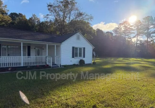 Building Photo - 569 E Main St