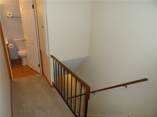 Building Photo - 206 Greenway Blvd