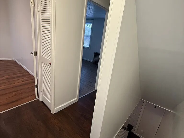 Building Photo - 31 N Park Ave