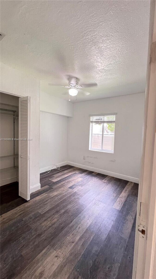 Building Photo - 7380 SW 36th St