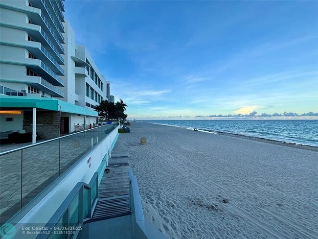 Building Photo - 3725 S Ocean Dr