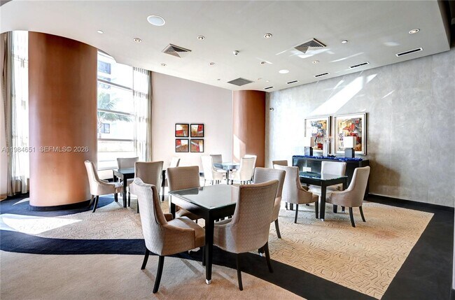 Building Photo - 3101 S Ocean Dr