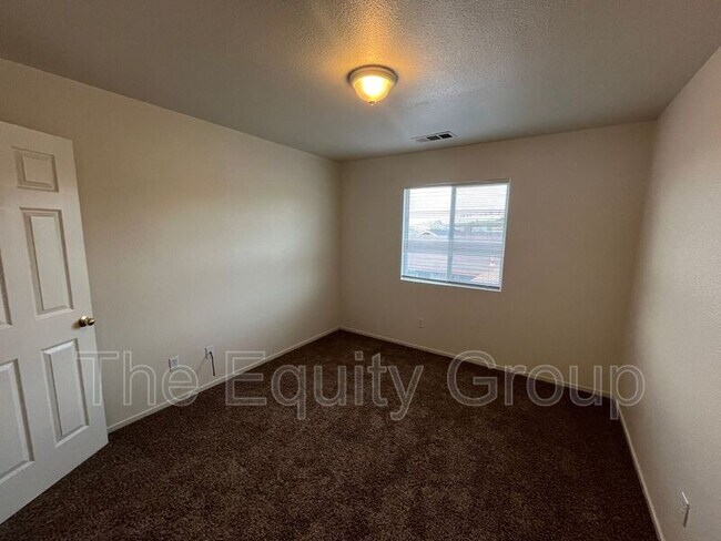 Building Photo - 1434 Cottage Pl