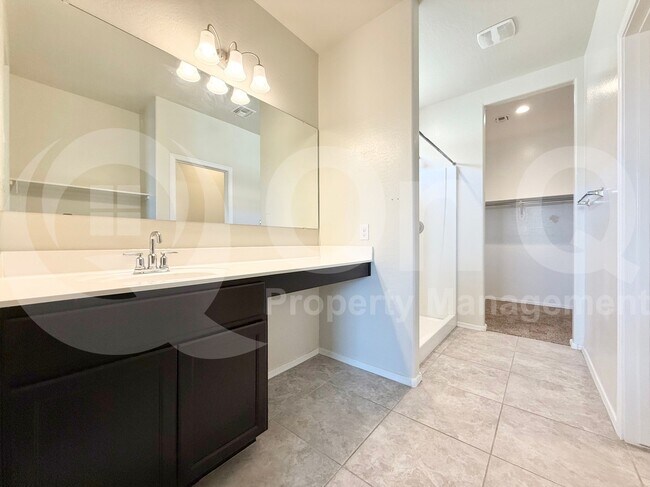 Building Photo - 4873 E Living Stone Way