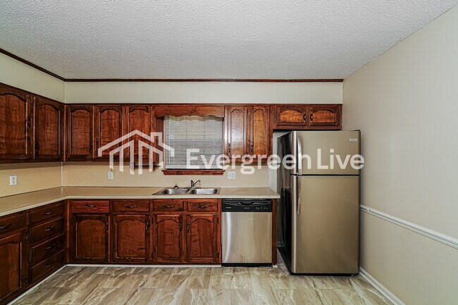 Building Photo - 507 Bennett Dr