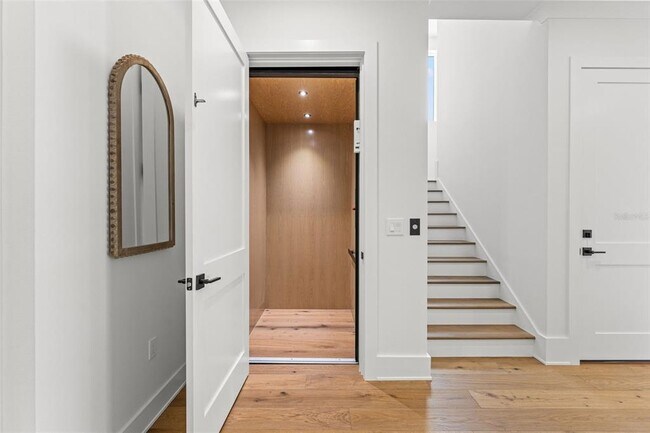 Building Photo - 500 E Davis Blvd