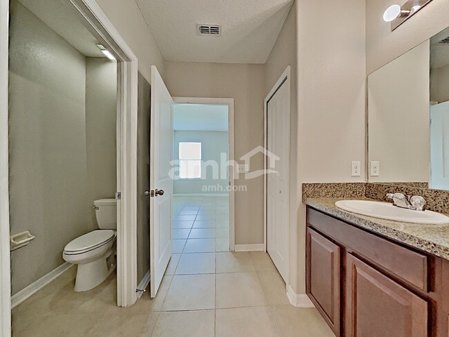 Building Photo - 214 English Heritage Pl