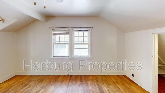 Building Photo - 3661 Iris Ave